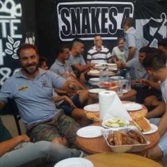 Οι “Snakes” τίμησαν και τραπέζωσαν την ομάδα πόλο του ΟΦΗ για την άνοδο στην Α1!
